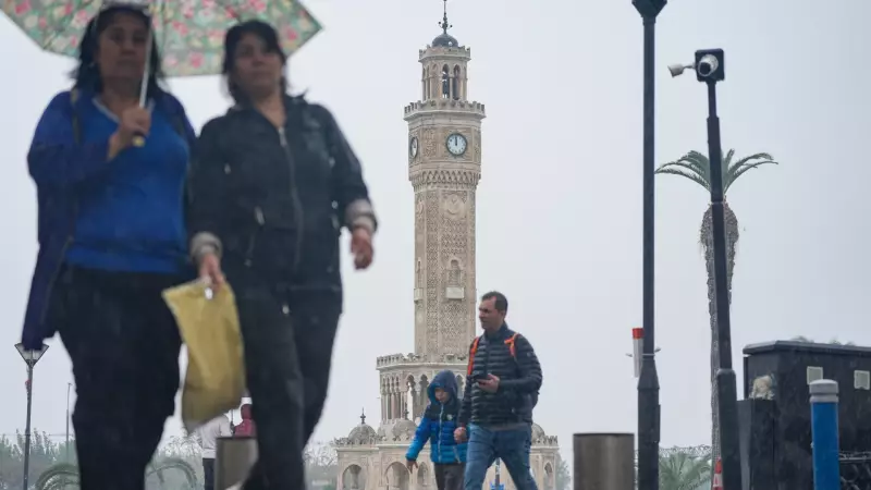 Meteoroloji Uyarıyor: Ege ve Akdeniz'de Sağanak, İç Bölgelerde Buzlanma Riski