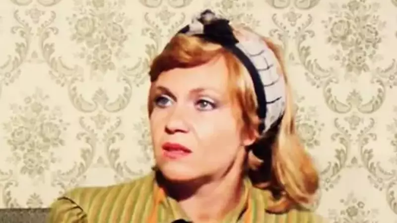 Nevra Serezli'den Şaşırtan İtiraf: 'Güzelliğin Bana Hiçbir Faydası Olmadı'