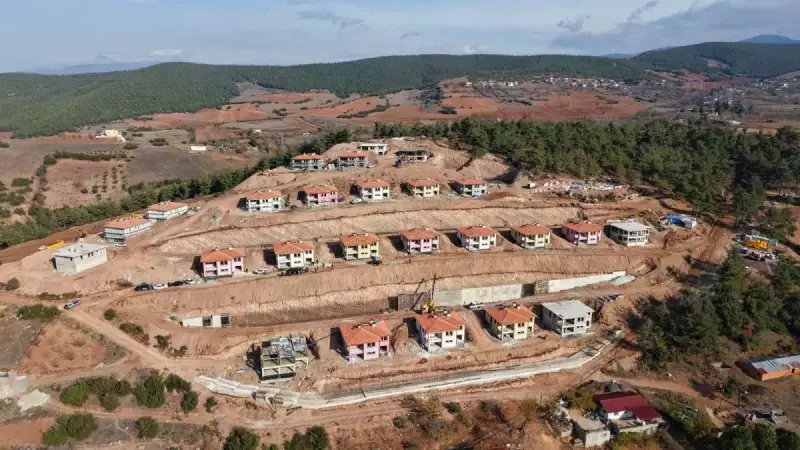 Osmaniye'de Depremzedeler İçin 145 m² 2 Katlı Köy Evleri Hızla Yükseliyor