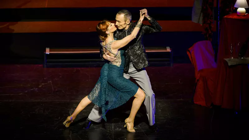 Paris! The Show, 15 Aralık'ta Zorlu PSM'de: Piaf ve Aznavour Şarkılarıyla Paris Ruhu