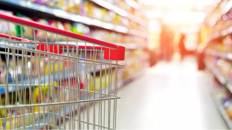 Pazar Günü Market Kapanması Tartışması: TAMPF ve TPF'den Zıt Açıklamalar