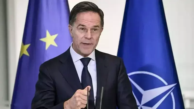Rutte: Ukrayna'nın NATO Üyeliği Pratikte Şu An Mümkün Değil