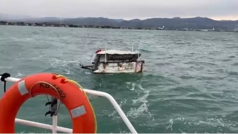 Samsun'da Halatı Çözülen Tekne Açık Denizde Sürüklendi: 'Dilara 2007' Kurtarıldı