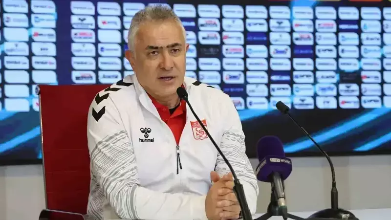 Sivasspor, Bandırmaspor'u 2-0 Yenerek Devre Arasına Galibiyetle Girdi