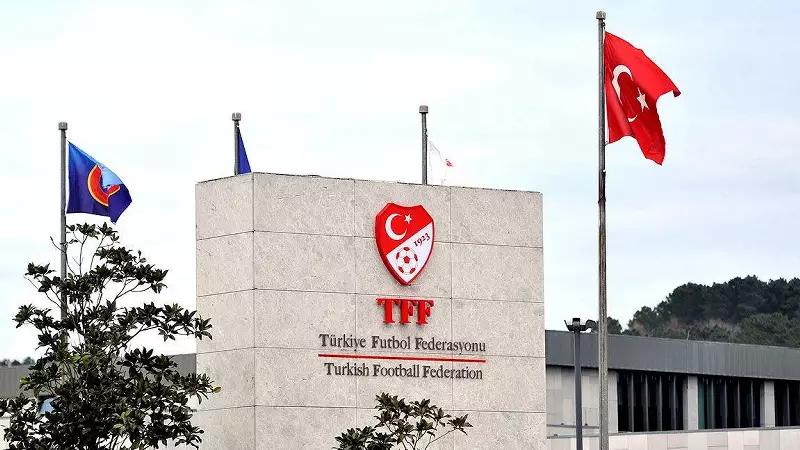 Süper Kupa Yarı Finalleri Ertelenmek İsteniyor: 5-6 Ocak Tarihleri Tartışma Konusu