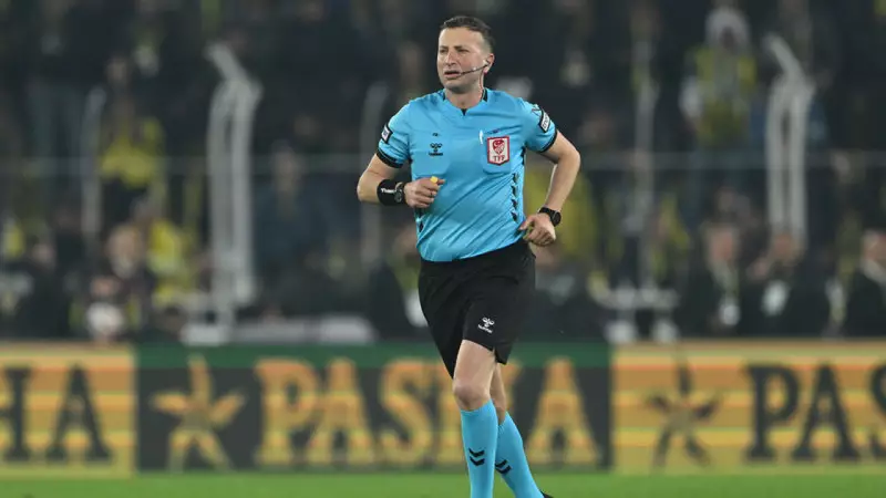Süper Lig 15. Hafta Hakemleri Açıklandı: Yasin Kol Derbiden Sonra Görevde