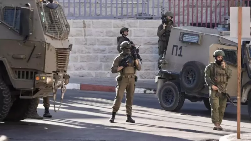 İsrail Batı Şeria'da 4 Filistinliyi Gözaltına Aldı, Bir Genç Darbedildi