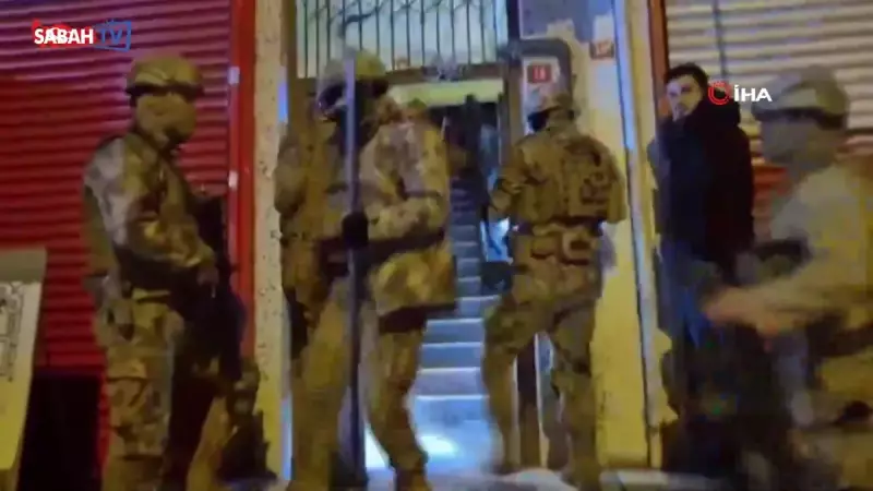 İstanbul'da Suç Örgütüne Operasyon: 12 Gözaltı, Silah ve Fişek Ele Geçirildi