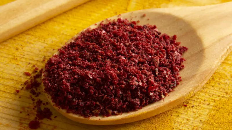 Sumak Nedir, Hangi Yemeklerde Kullanılır? Tansiyonu Etkiler mi?