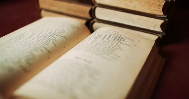 Talip Apaydın Kimdir? Eserleri, Hayatı ve Edebi Kişiliği