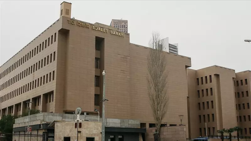 İzmir'de Kooperatif Soruşturmasında 5 Tutuklama: Soyer ve Aslanoğlu da Arasında