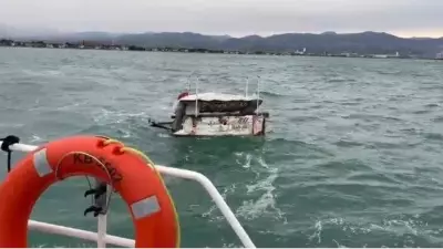 Samsun'da Halatı Çözülen Tekne Açık Denizde Sürüklendi: 'Dilara 2007' Kurtarıldı
