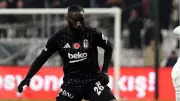 Arthur Masuaku Sunderland'den Ayrılmak İstiyor: Eski Beşiktaşlı Forma Şansı Arıyor