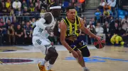 Fenerbahçe Beko, Panathinaikos'a 81-77 yenilerek EuroLeague serisini kaybetti