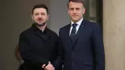 Macron: Ukrayna'nın Toprak Bütünlüğünü Tartışacak Tek Taraf Kiev'dir