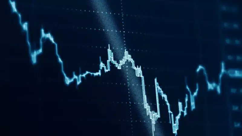 ABD-İran Gerilimi ve Fed Kararı Piyasaları Etkilerken, Teknoloji Hisseleri ve Altın Yükselişte