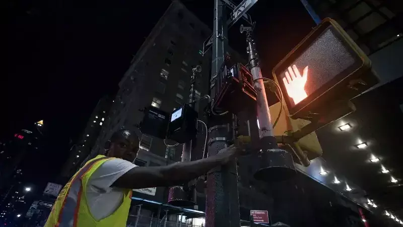 ABD'de Tarihi Kar Fırtınası: 10 Bin Uçuş İptal, 770 Bin Kişi Elektriksiz