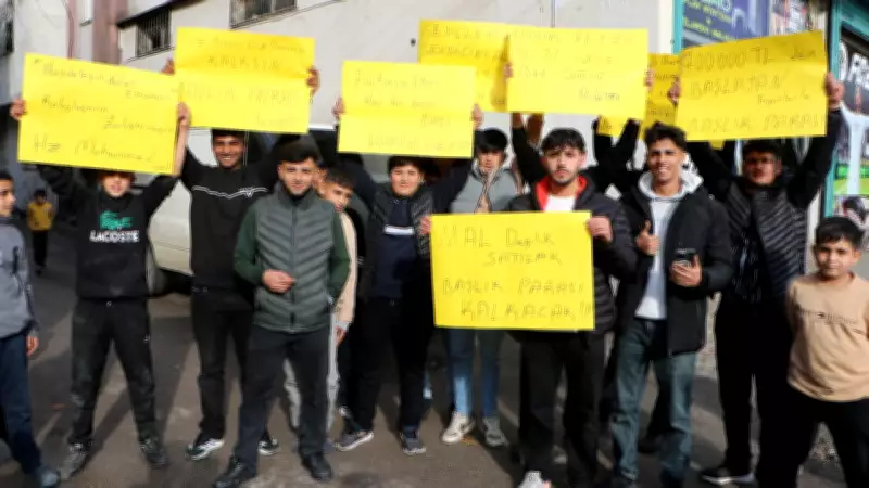 Adana'da Gençler Başlık Parasına İsyan Etti: 'Kibar Feyzo 50 Yıl Önce Bu Günü Anlattı'