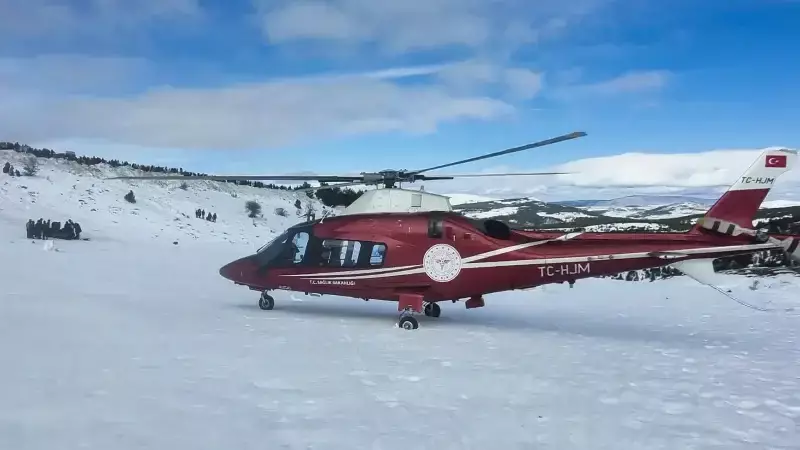 Adana'da Kayak Kazası Geçiren Genç İçin Ambulans Helikopteri Aladağ'a Gönderildi