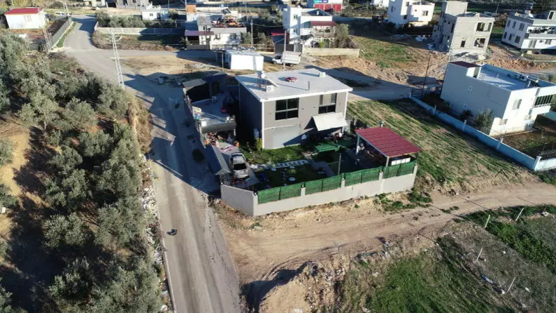 Adana'da Kâbus Villası: Baba Çocuklarını Öldürüp İntihar Etti, Son Mesaj Ortaya Çıktı