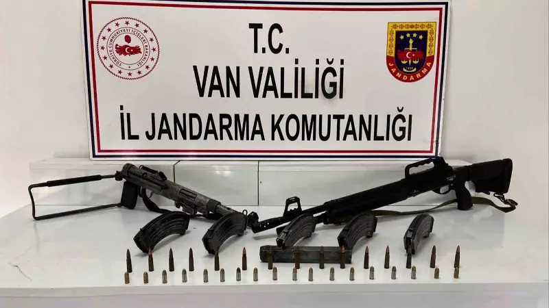 Başkale'de Operasyon: 53 Yaşındaki Şüpheliden Silah ve Mühimmat Ele Geçirildi