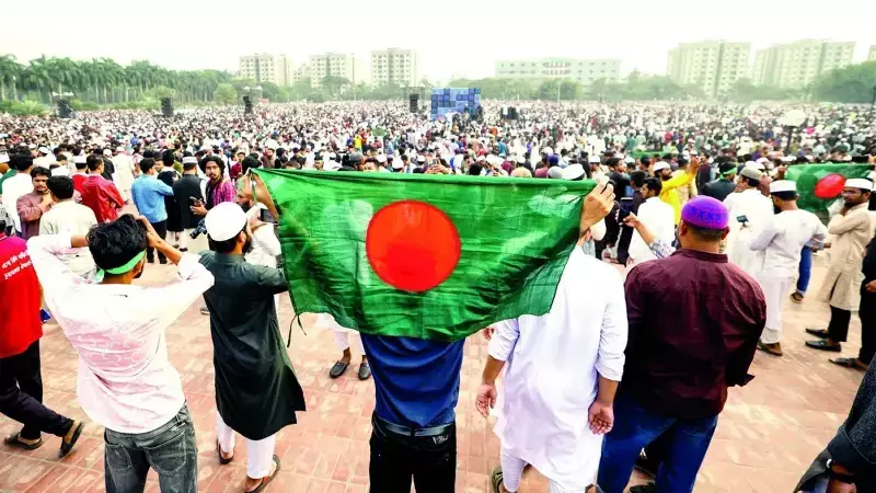 Bangladeş'te Z Kuşağı Devrimi Sonrası İlk Parlamento Seçimleri: Cemaat-i İslami ve BNP Yarışıyor