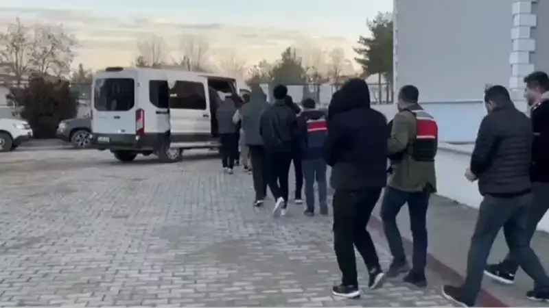 Batman'da Yasa Dışı Bahis Operasyonu: 8 Tutuklama, 1 Milyar TL'lik Bakiyeye El Konuldu