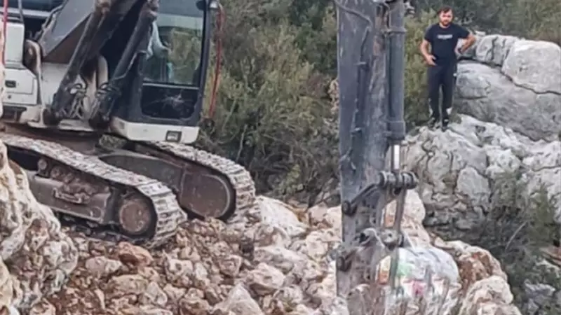 Canbazlı'da Duvar Yıkılması: 20 Yaşındaki Genç Hayatını Kaybetti