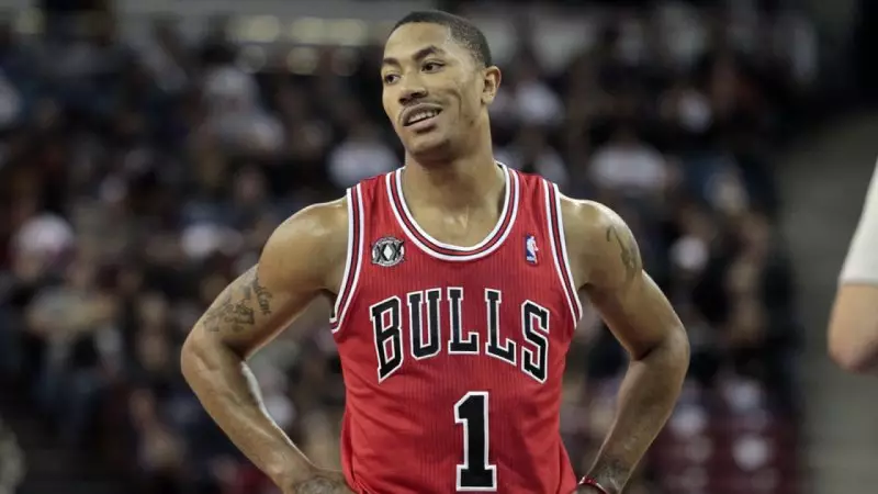 Chicago Bulls, Derrick Rose'un 1 Numaralı Formasını Emekli Etti