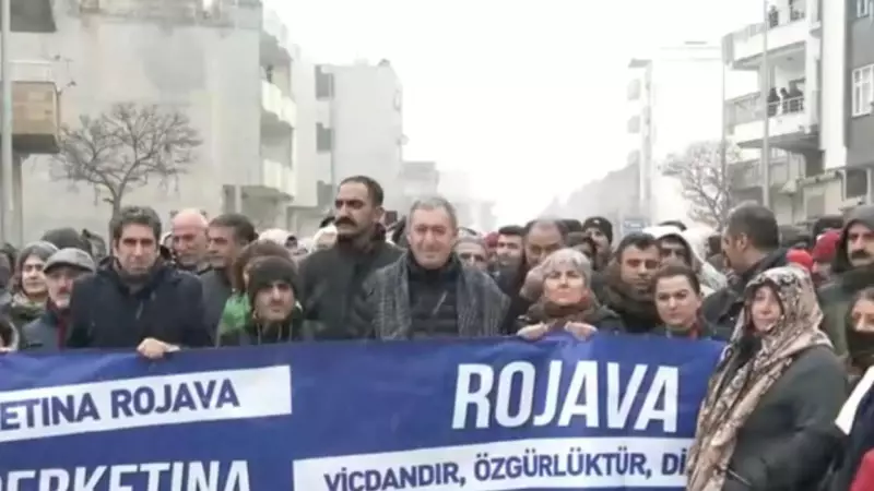 DEM Partili Bakırhan Suruç'ta Yürüyüşe Katıldı, Polisle Gerginlik Yaşandı