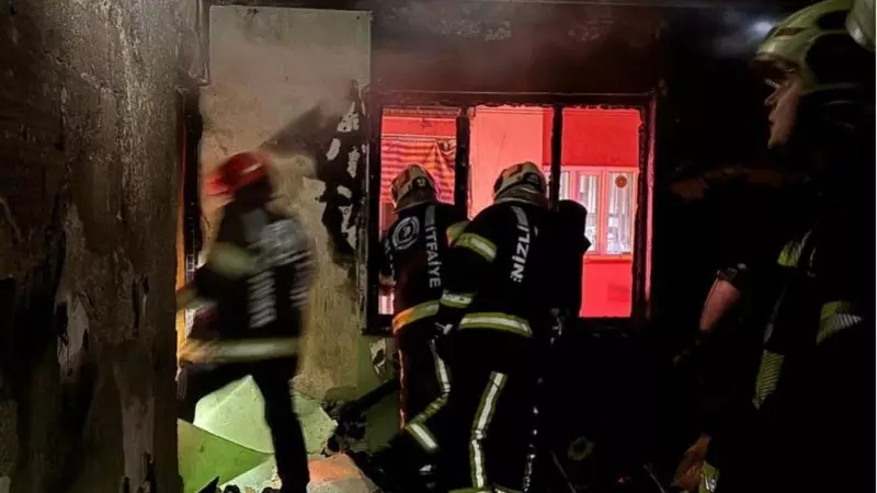 Denizli'de Apartman Yangınında Mahsur Kalan 4 Kişi İtfaiye Ekiplerince Kurtarıldı