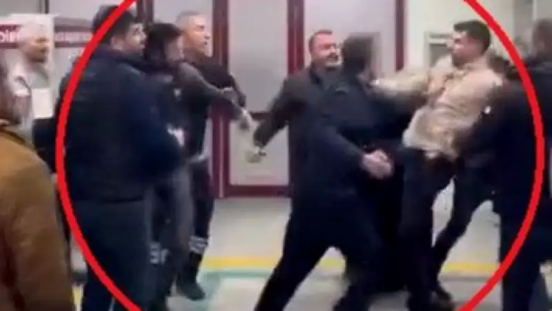 Diyarbakır'da Hastane Acil Servisinde Bıçaklı Kavga: 1 Yaralı