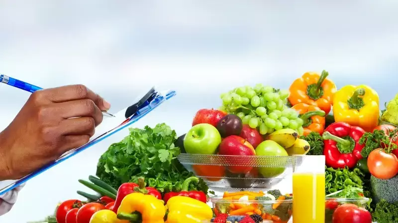 Diyetisyen Burcu Aktürk: Sağlıklı Beslenme Piramidi Tersine Döndü