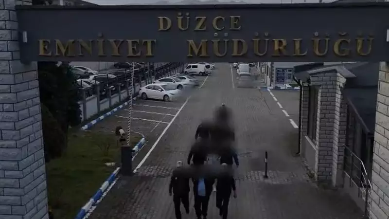 Düzce'de DEAŞ Operasyonu: 2 Şüpheli Tutuklandı, 1'i Serbest Bırakıldı