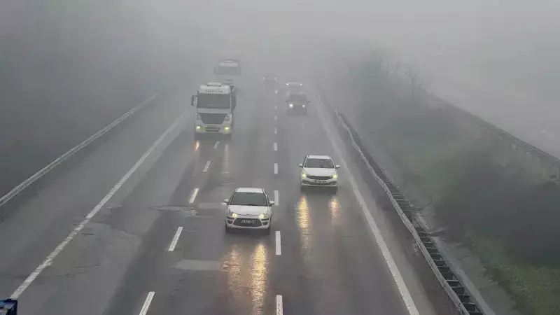 Düzce'de Yoğun Sis: Anadolu Otoyolu'nda Görüş Mesafesi Düştü