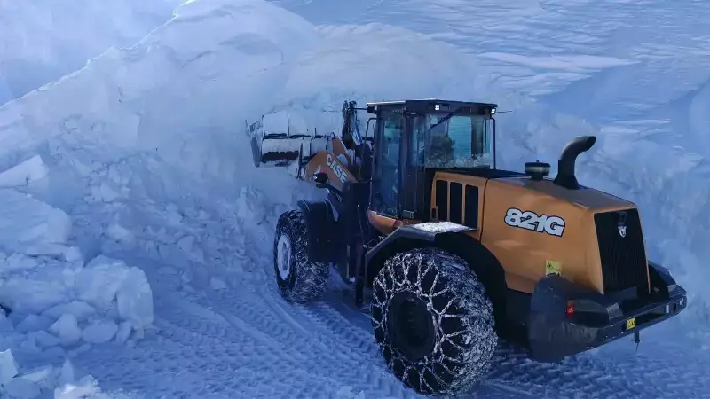 Elazığ'da Kar Yağışı Nedeniyle Kapanan Yolların 72'si Açıldı