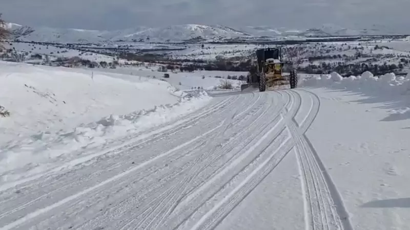 Elazığ'da Yoğun Kar Eğitime Engel Oldu: 20 Ocak'ta Eğitime Ara Verildi