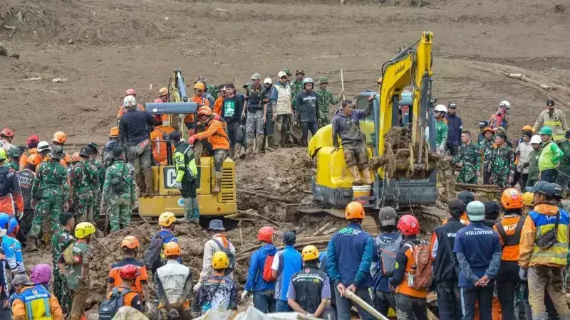 Endonezya'da Toprak Kayması Felaketi: Can Kaybı 25'e Yükseldi