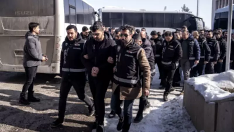 Erzurum'da Usulsüz Esnaf Kredisi Operasyonu: 19 Tutuklama