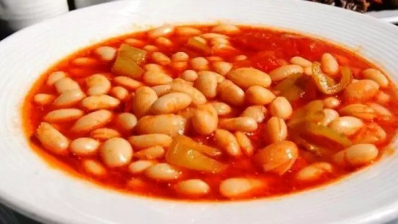 Etsiz Kuru Fasulye Tarifi: Evde Lezzetli ve Ekonomik Nasıl Yapılır?