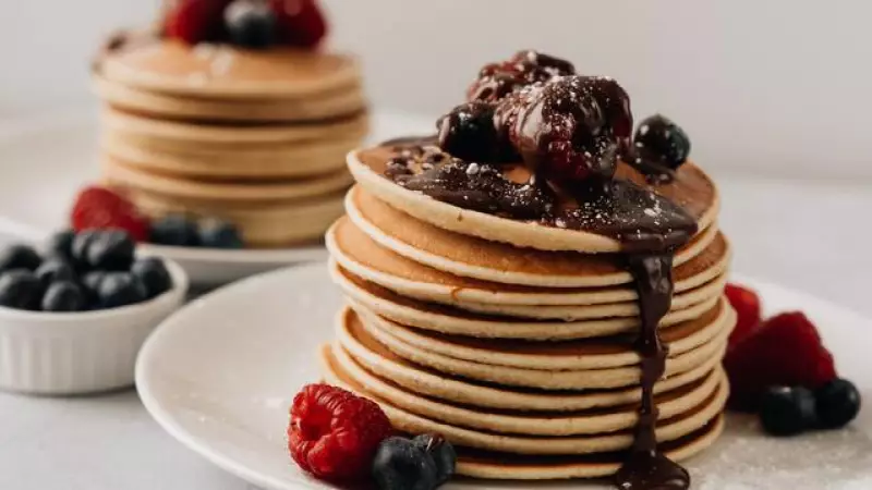 Evde Mükemmel Pankek Yapmanın Sırları: Malzemeler ve Adım Adım Tarif