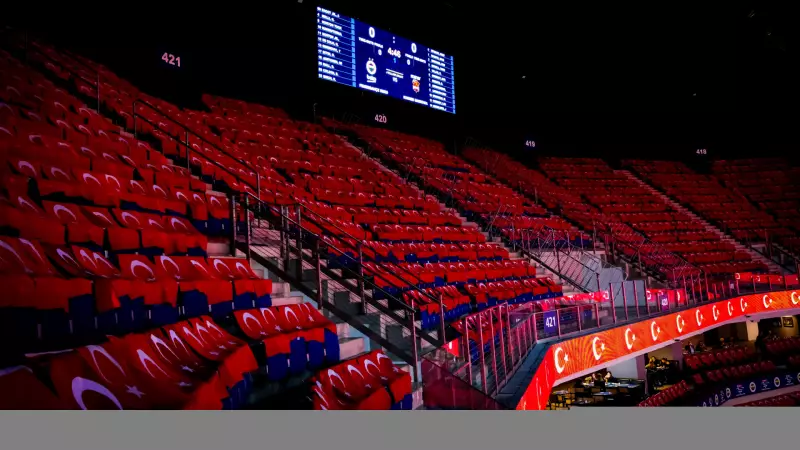 Fenerbahçe, EuroLeague Maçı Öncesi Ülker Salonu'nu Türk Bayraklarıyla Donattı