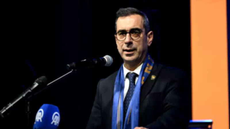 Fenerbahçe Yüksek Divan Kurulu Başkanı Şekip Mosturoğlu: Mert Hakan Yandaş Asla Yalnız Değildir