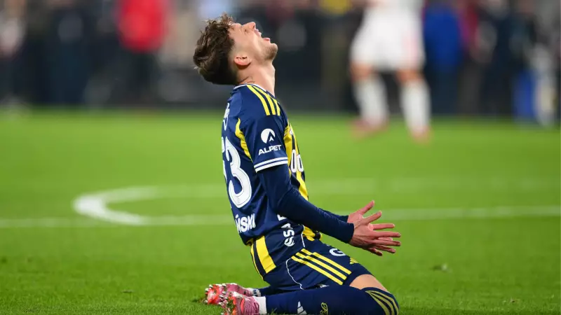 Fenerbahçe'de Szymanski Sakatlandı: Alanyaspor Maçı Kadrosundan Çıkarıldı