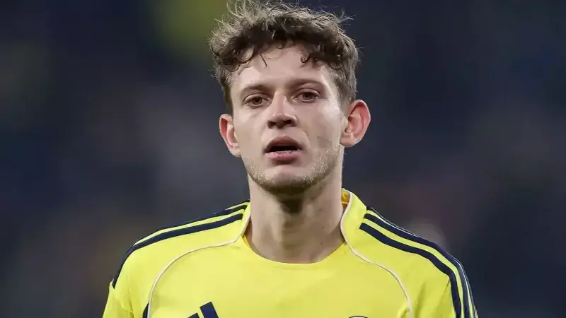 Fenerbahçe'de Szymanski Veda Etti: 'Bu Formayı Giymek Bir Onurdu'