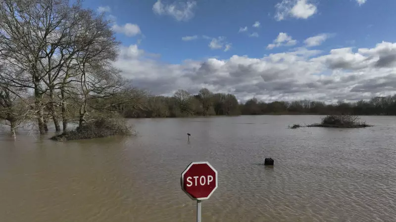 Fransa'da 5 Vilayette Turuncu Alarm: Sel Tehlikesi