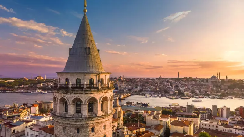 Galata Kulesi ve Kız Kulesi 2025'te Ziyaretçi Rekoru Kırdı: Toplam 1.2 Milyon Kişi