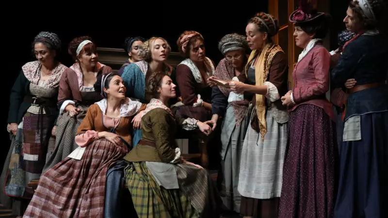 Gök Kubbe Oyunu 6 Ocak'ta Bahçelievler'de Seyirciyle Buluşuyor