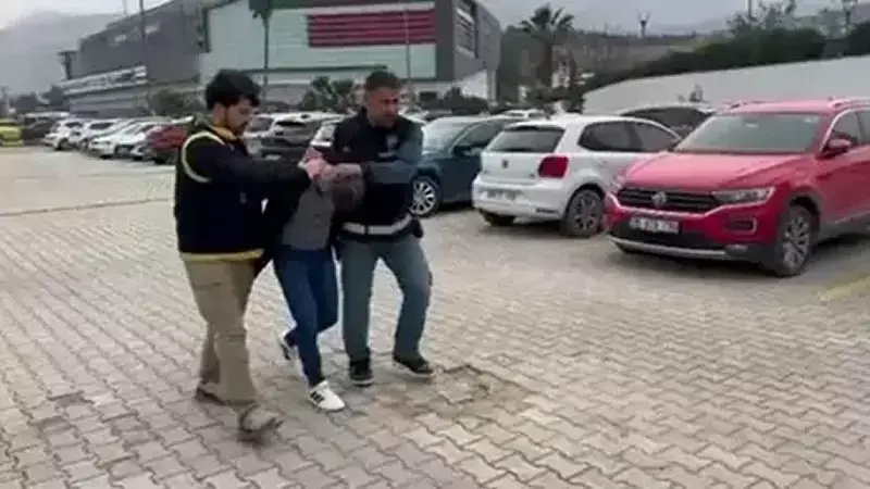 Hatay'da 43 Yıl Hapis Cezalı Firari Hükümlü Polis Operasyonuyla Yakalandı