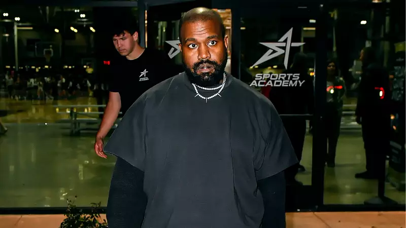 Kanye West, Yahudi Karşıtı Söylemleri ve Gamalı Haç Tişörtleri İçin Özür Diledi